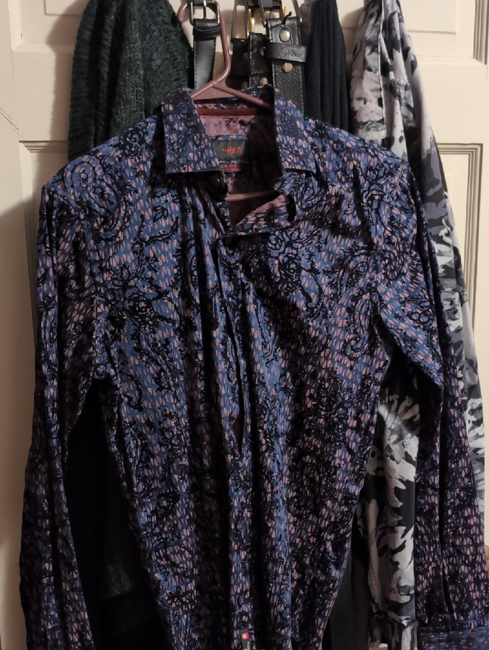 Men's Casual Button-Down Shirt in Blue & Pink by